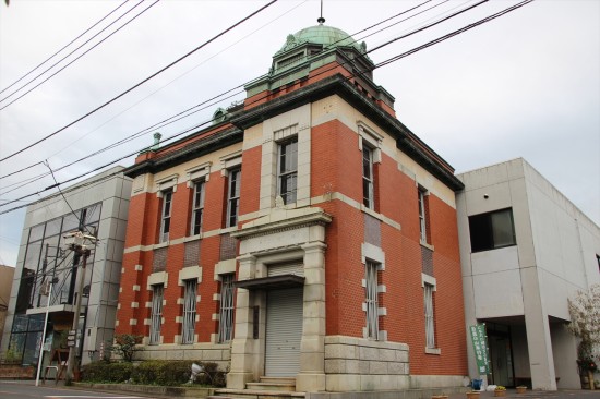 1914年（大正3年）に建てられた佐原三菱館。三菱銀行佐原支店として長く使われた建物