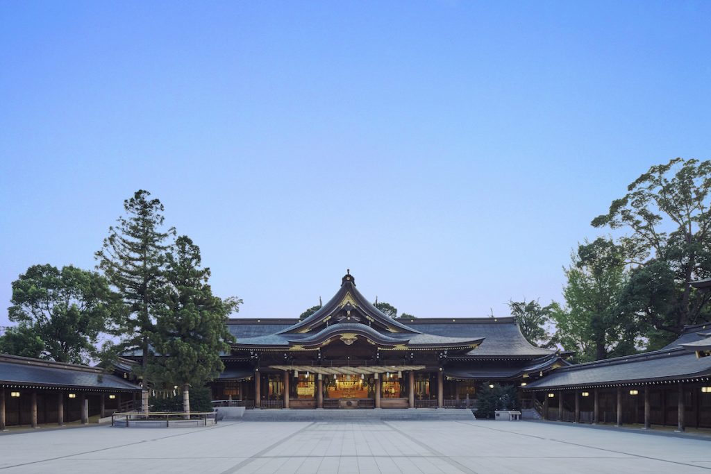 毎年大勢の参拝客が訪れる寒川神社（写真提供：寒川神社）